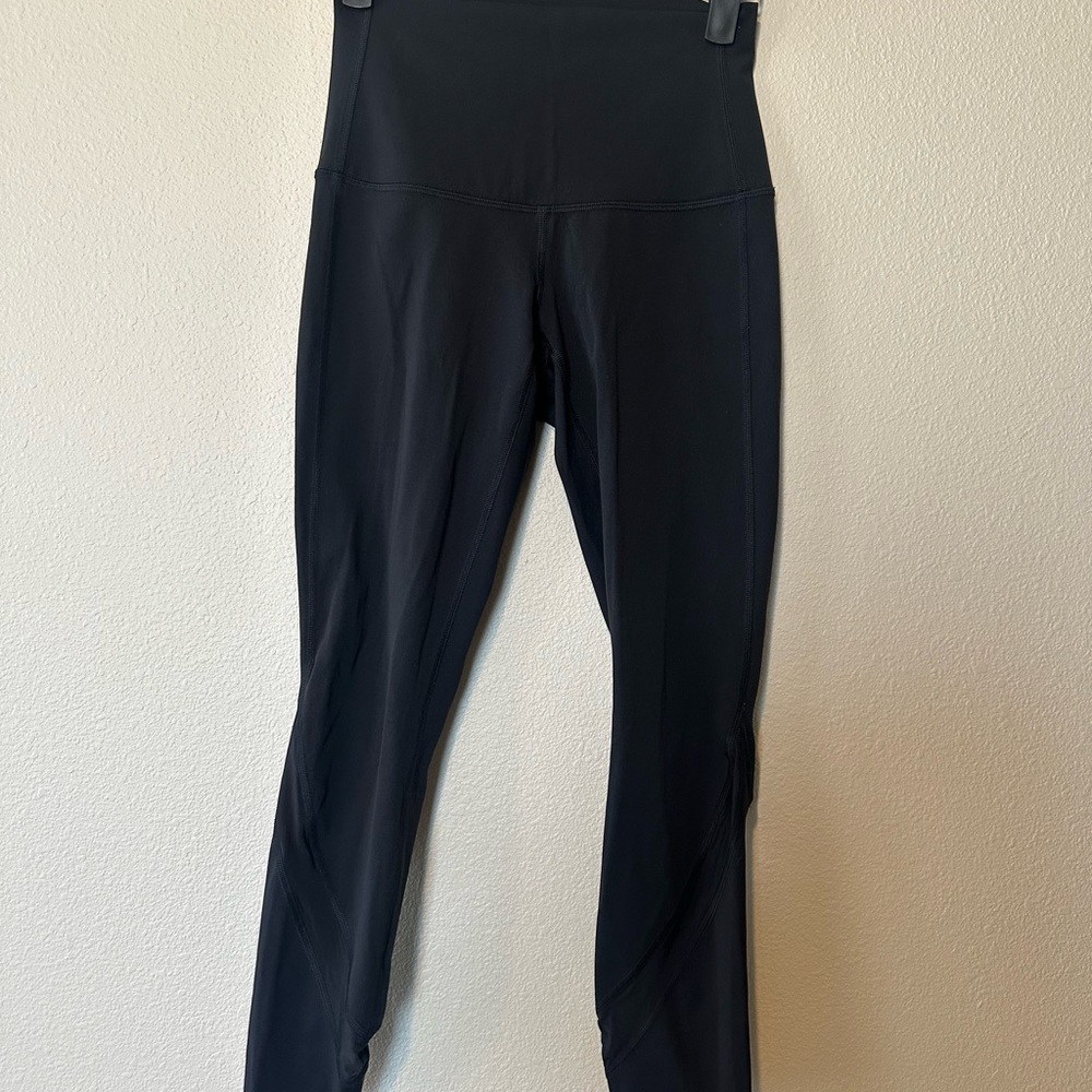 Lululemon scalloped cropped Wunder unders